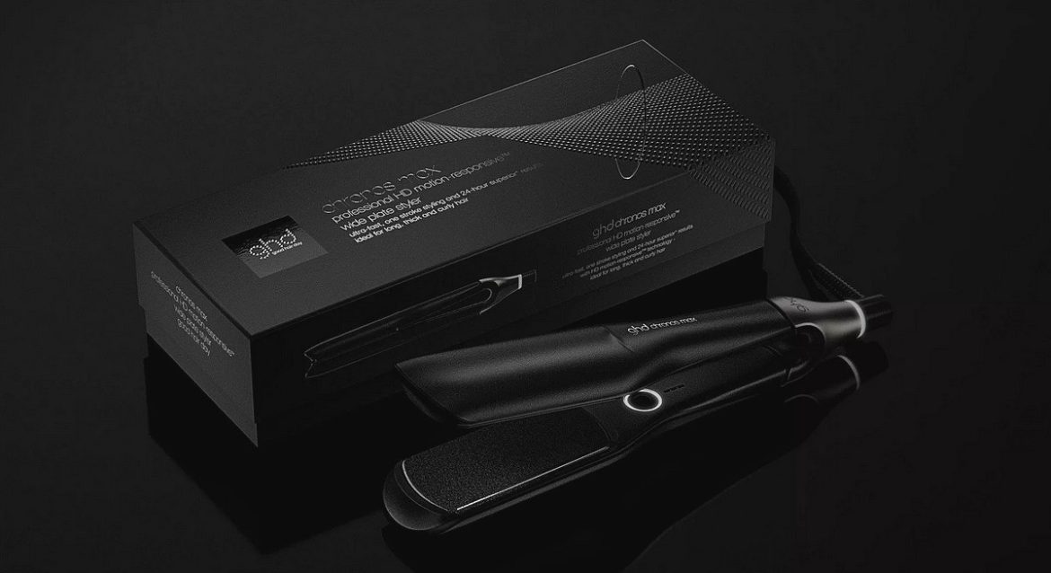 Le lisseur GHD Chronos Max, l'une des alternatives moins chères du lisseur de L'Oréal, le Light Straight